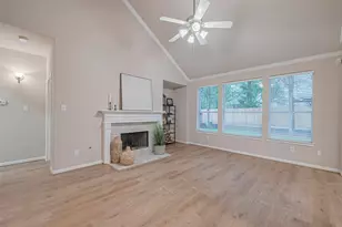 23 Red Adler Pl, The Woodlands, TX 77382 - Photo 15