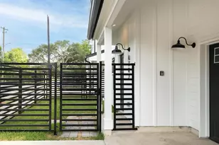 4705 Idaho St, Houston, TX 77021 - Photo 3