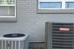 8910 Ilona Ln, Houston, TX 77025 - Photo 5