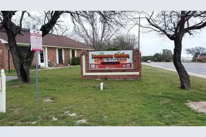 1311 Central Tx Expressway, Lampasas, TX 76550 - Photo 5