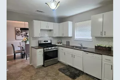 14139 Clear Forest Drive, Sugar Land, TX 77498 - Photo 3
