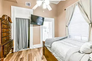 1421 Winnie St, Galveston, TX 77550 - Photo 13