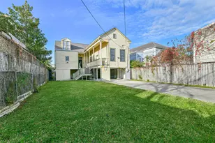 1421 Winnie St, Galveston, TX 77550 - Photo 23