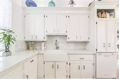 1015 26th Street, Galveston, TX 77550 - Photo 7