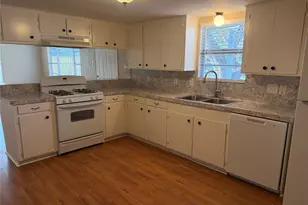 5910 Woodview Dr, Humble, TX 77396 - Photo 11