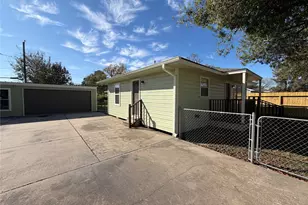 5910 Woodview Dr, Humble, TX 77396 - Photo 5