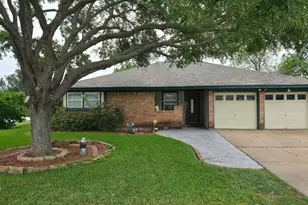 3706 Catalina Dr, Deer Park, TX 77536 - Photo 1