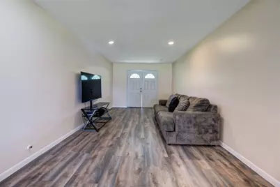 7318 Hummingbird Lane, Texas City, TX 77591 - Photo 25