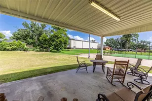 425 E Obryant St, Bellville, TX 77418 - Photo 5
