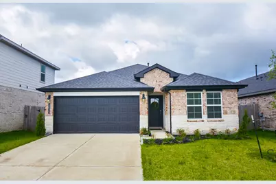 1035 Vista Pointe Drive, Fresno, TX 77545 - Photo 1