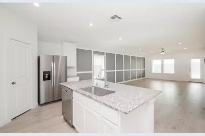 1035 Vista Pointe Drive, Fresno, TX 77545 - Photo 13