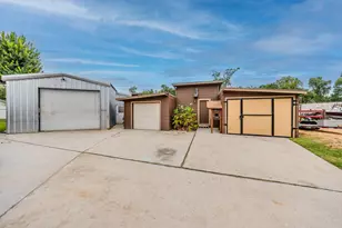 7809 Beckley St, Houston, TX 77088 - Photo 9