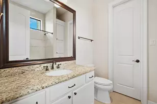 1 E Shadow Creek Villas Loop, Spring, TX 77389 - Photo 5