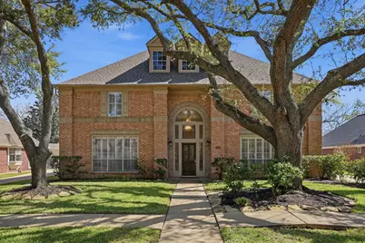 4519 Castlewood Street, Sugar Land, TX 77479 - Photo 3