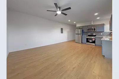 6707 Avenue F #1, Houston, TX 77011 - Photo 7
