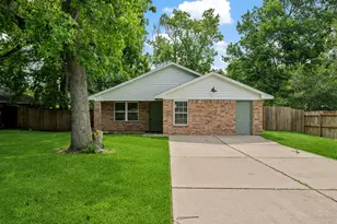 157 Hillside Dr, Liberty, TX 77575 - Photo 3