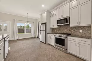 2209 Silverbonnet St, Houston, TX 77055 - Photo 15