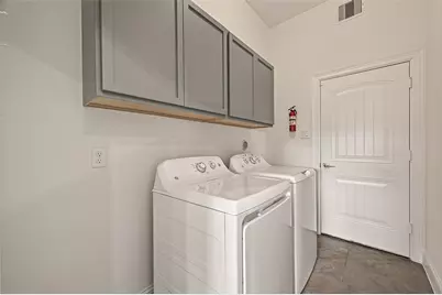 2209 Silverbonnet Street, Houston, TX 77055 - Photo 21