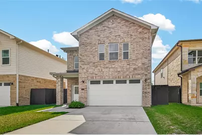 2209 Silverbonnet Street, Houston, TX 77055 - Photo 5