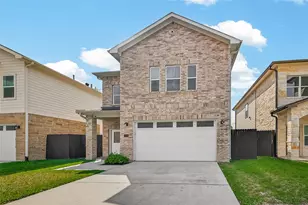 2209 Silverbonnet St, Houston, TX 77055 - Photo 5