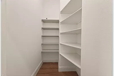 2209 Silverbonnet Street, Houston, TX 77055 - Photo 33