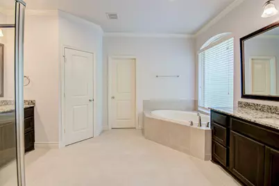 19 Daffodil Meadow Place, The Woodlands, TX 77375 - Photo 25