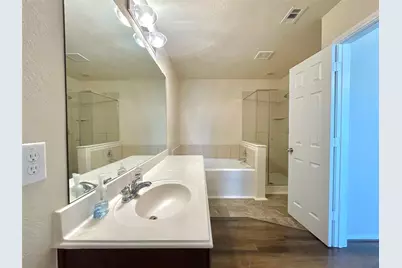 14903 Vinegrove Falls Court, Cypress, TX 77433 - Photo 13
