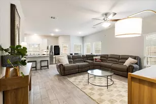 418 Emerald Thicket Ln, Houston, TX 77336 - Photo 3