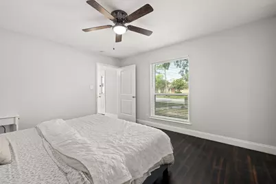 2114 Briargreen Drive, Houston, TX 77077 - Photo 17