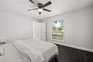 2114 Briargreen Dr, Houston, TX 77077 - Photo 17