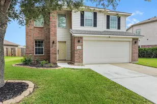 140 Rustic Colony Ln, Dickinson, TX 77539 - Photo 3