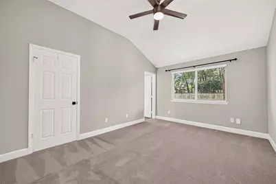 8 N Brook Pebble Court, The Woodlands, TX 77380 - Photo 39