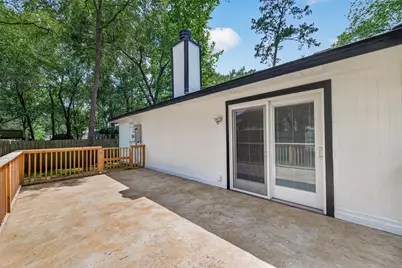 8 N Brook Pebble Court, The Woodlands, TX 77380 - Photo 41