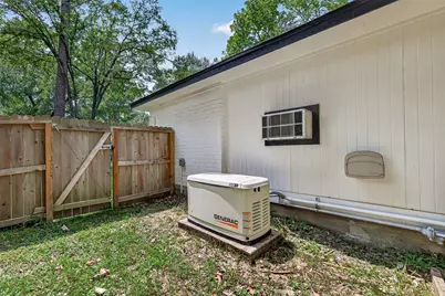 8 N Brook Pebble Court, The Woodlands, TX 77380 - Photo 43