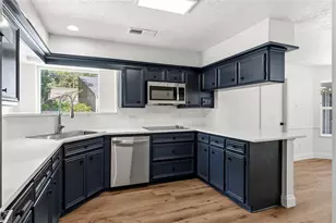 2302 Poplar Park Dr, Houston, TX 77339 - Photo 9