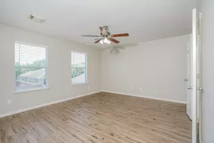 21719 Texian Ct, Spring, TX 77388 - Photo 9