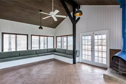 4907 Jolly Roger Road, Jamaica Beach, TX 77554 - Photo 11