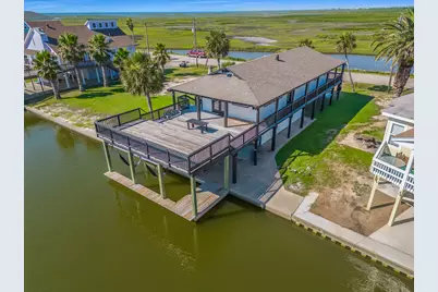 4907 Jolly Roger Road, Jamaica Beach, TX 77554 - Photo 1