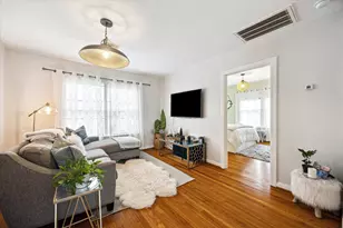 2511 White Oak Dr, Houston, TX 77009 - Photo 1