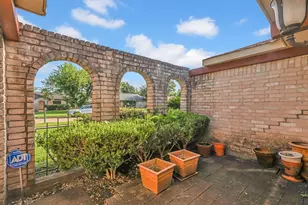 6907 Krause Dr, Houston, TX 77489 - Photo 3