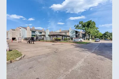 3764 Tanglewilde Street #H8, Houston, TX 77063 - Photo 15