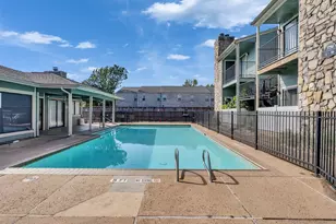 3764 Tanglewilde St, Houston, TX 77063 - Photo 9