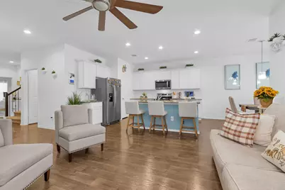 2743 N Colosseum Court, New Caney, TX 77357 - Photo 5