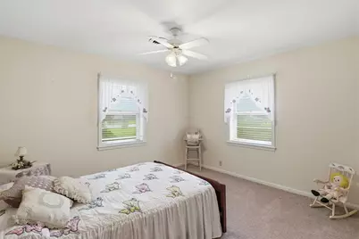 1335 Kathy Avenue, Sealy, TX 77474 - Photo 33