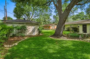 1335 Kathy Ave, Sealy, TX 77474 - Photo 47