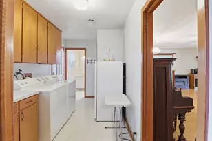 1335 Kathy Ave, Sealy, TX 77474 - Photo 17