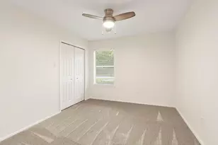 8638 Lake Crystal Dr, Houston, TX 77095 - Photo 15