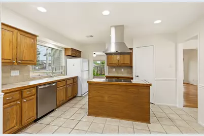 8638 Lake Crystal Drive, Houston, TX 77095 - Photo 11