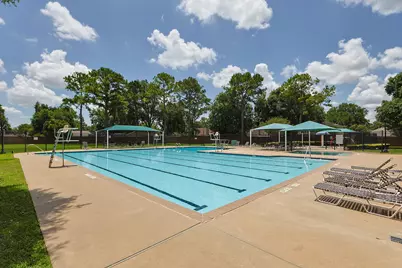 8638 Lake Crystal Drive, Houston, TX 77095 - Photo 23