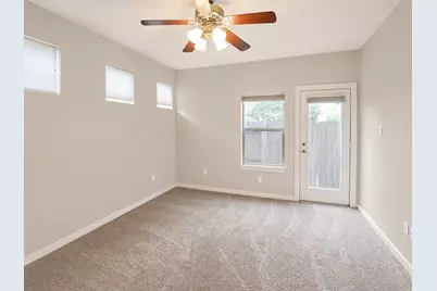 4448 Center Street, Houston, TX 77007 - Photo 7